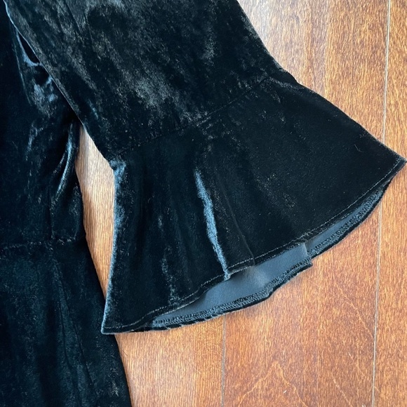 Boden Women’s Black Silk Blend Velvet Aubrey Dress w/ 3/4 Bell Sleeves, Size 8L - Picture 6 of 10